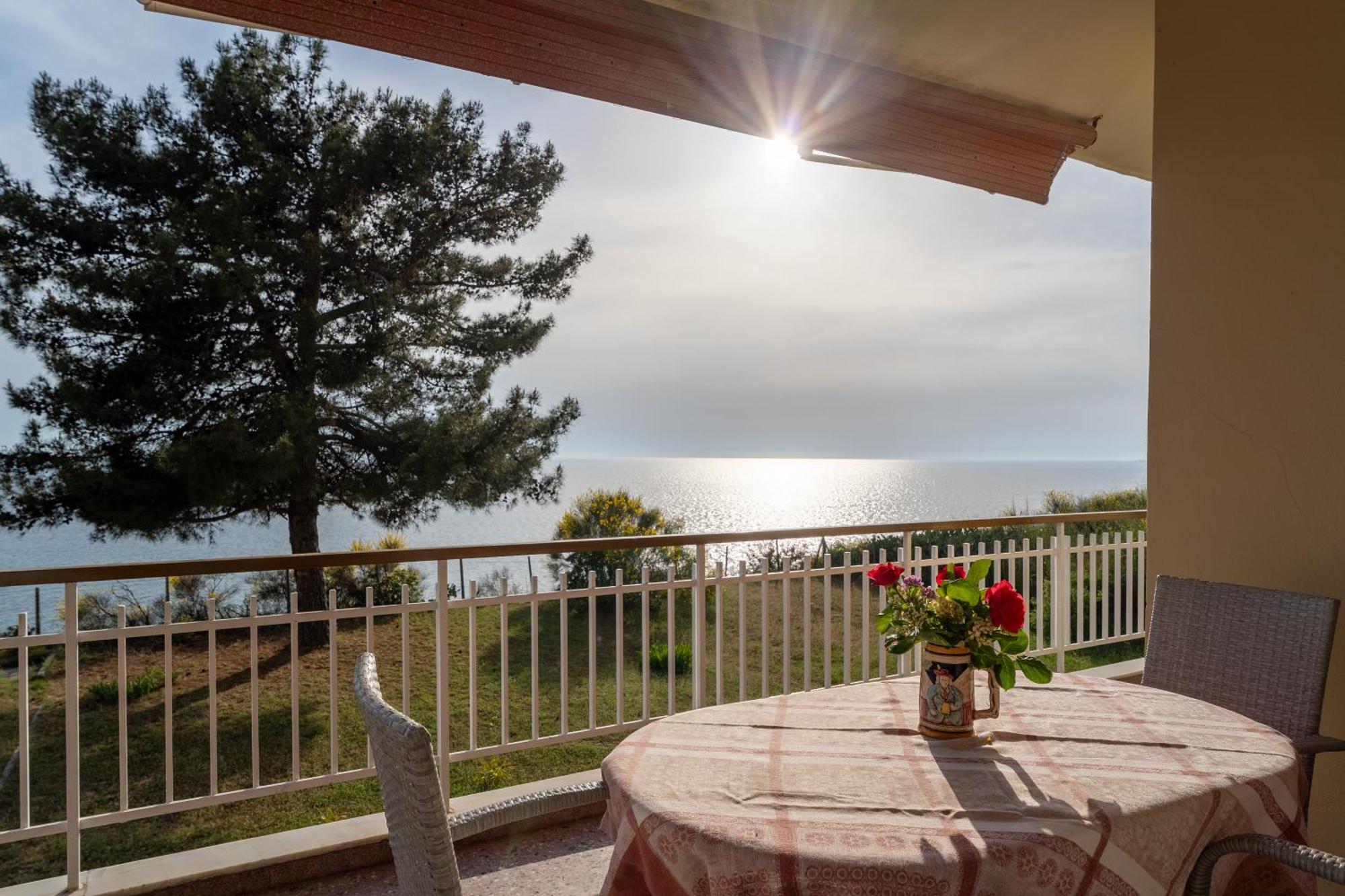 Sunshine House Offering Spectacular Views To Olymp A Apartment Nea Iraklia Ngoại thất bức ảnh